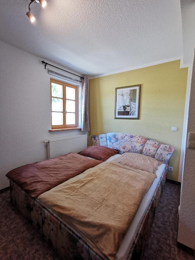 Ferienwohnung "Am Saalehaken" Gossitz Dış mekan fotoğraf